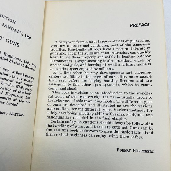 Know About Guns By Robert Hertzberg First Print Skillfact Vintage 1966 Book - Picture 6 of 12